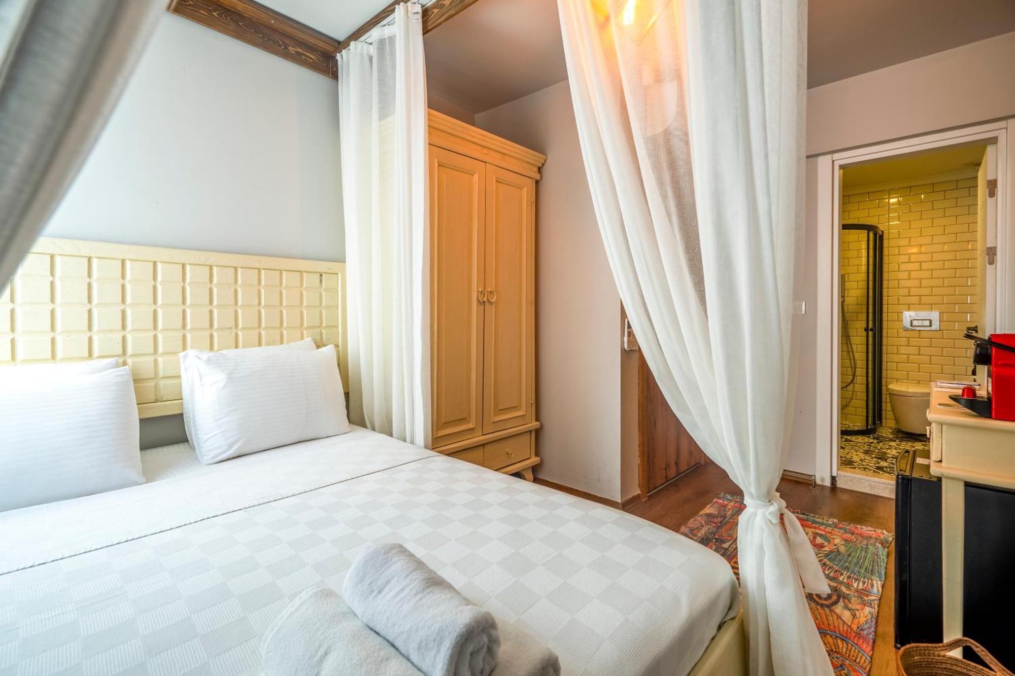 Lulu Inn Hotel Cesme Ngoại thất bức ảnh